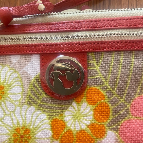 Spartina 449 Red and Pink Floral Wristlet NWT - Picture 6 of 7